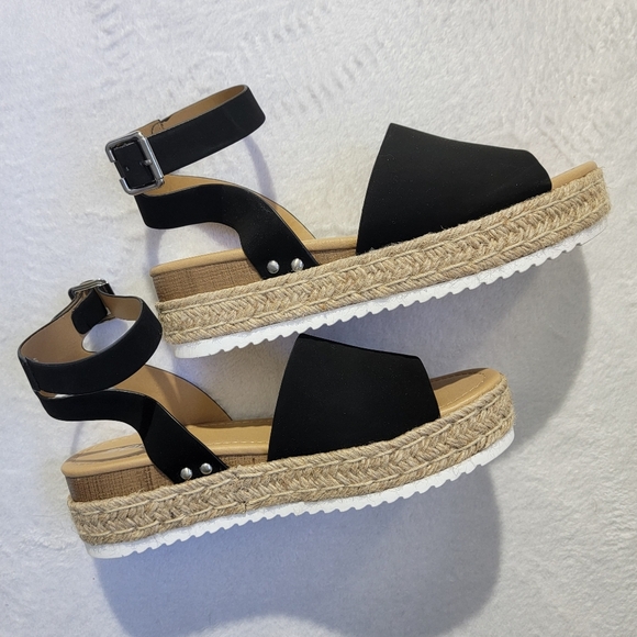 SODA Topic Platform Sandals Espadrilles Never Worn Black Tan Raffia Size 11 - Picture 2 of 8